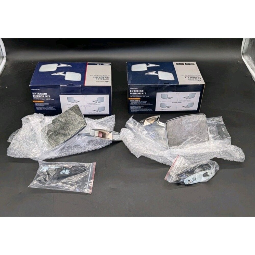 United Pacific Rectangular Mirror Kit, 1973-1987 Fits Chevy GMC Truck - New